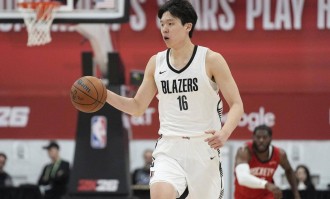 杨瀚森夏联收视率超整个季后赛 开拓者零售额暴涨11倍