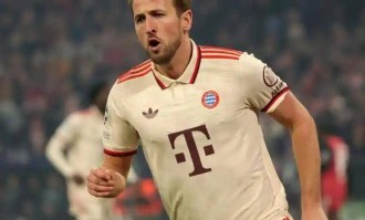 霍尔茨纳暗示凯恩存在着转会的可能性，孔帕尼要让队伍转型