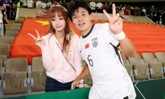 徐彬加盟英超狼队引日本球迷热议：勇气值得点赞，中国足球会提高
