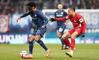 周日032意甲焦点战：AC米兰主场力克佛罗伦萨，2-1奏响胜利凯歌